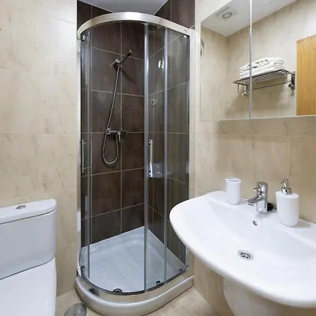 Cabra Playa De Langosteira En Finisterre Con Vistas Al Mar *