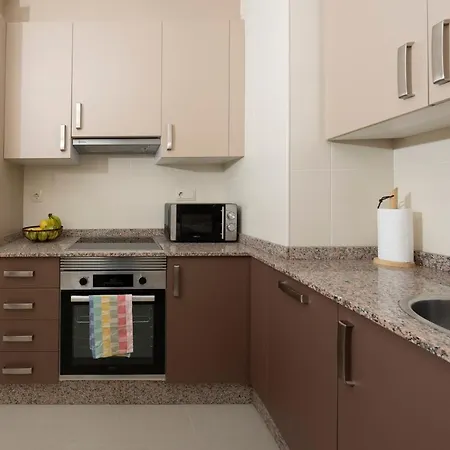 Cabra Playa De Langosteira En Finisterre Con Vistas Al Mar *