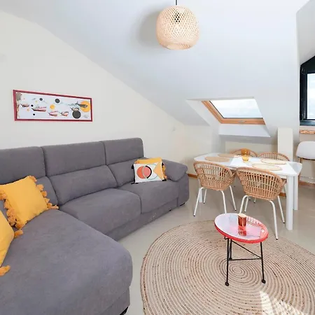 Cabra Playa De Langosteira En Finisterre Con Vistas Al Mar * San Martín de Arriba